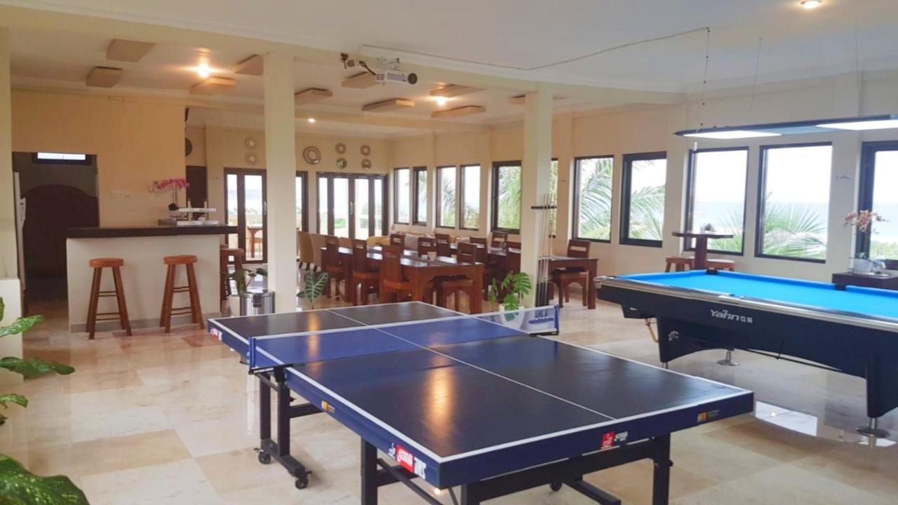 Medewi Manor Aparthotel Airsatang Luaran gambar