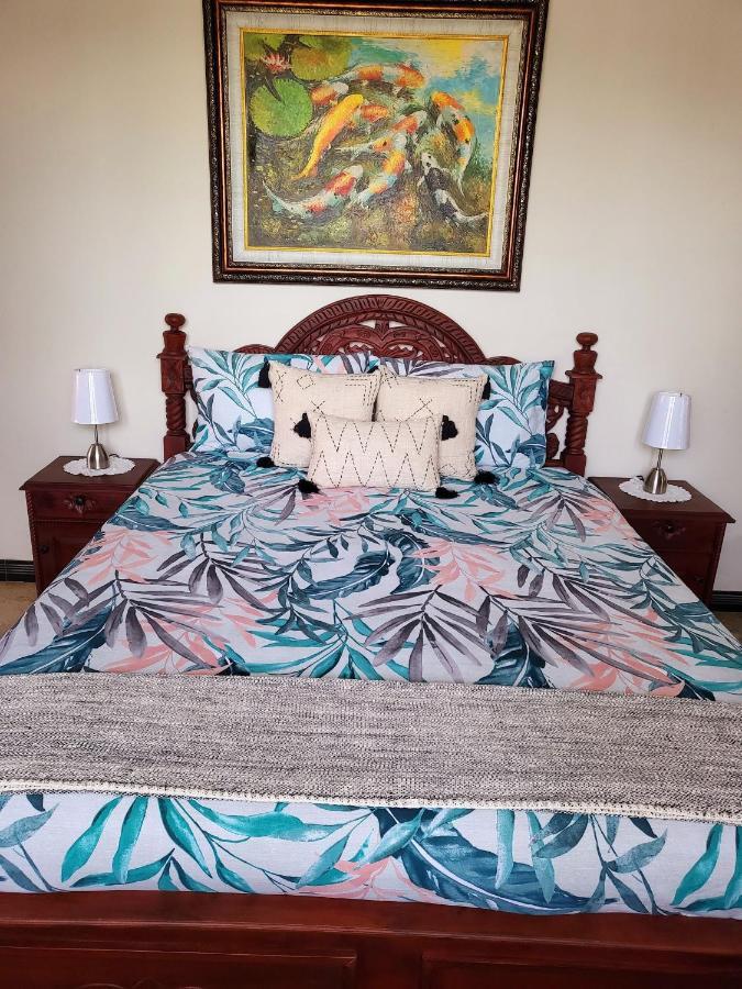 Medewi Manor Aparthotel Airsatang Luaran gambar