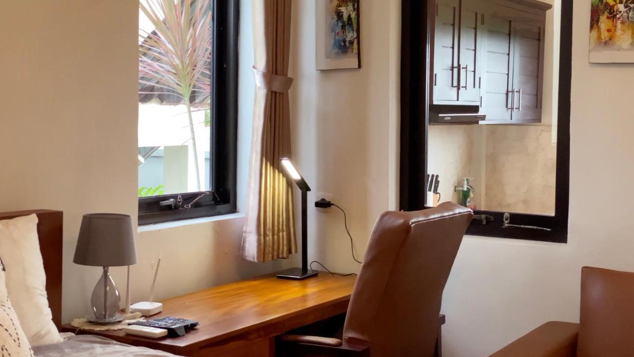 Medewi Manor Aparthotel Airsatang Luaran gambar